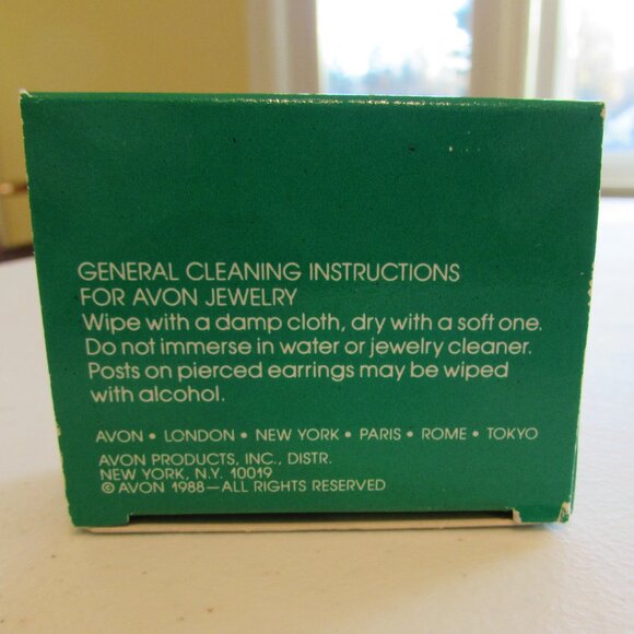 Avon 1988 Shimmering Dove Pierced Earrings NIB - Picture 9 of 10